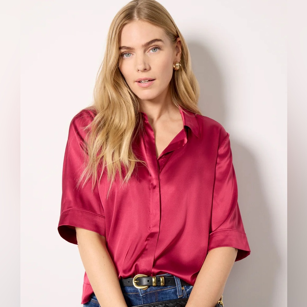 Evereve Aly Satin Shirt - Small